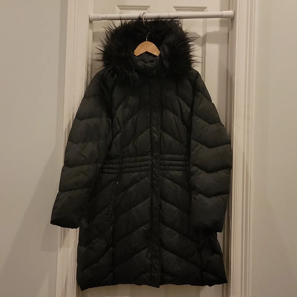 Talbots downed puffer coat. Black, faux fur lining removable.XL - Picture 2 of 8